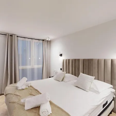 Bluestay 191 - à *